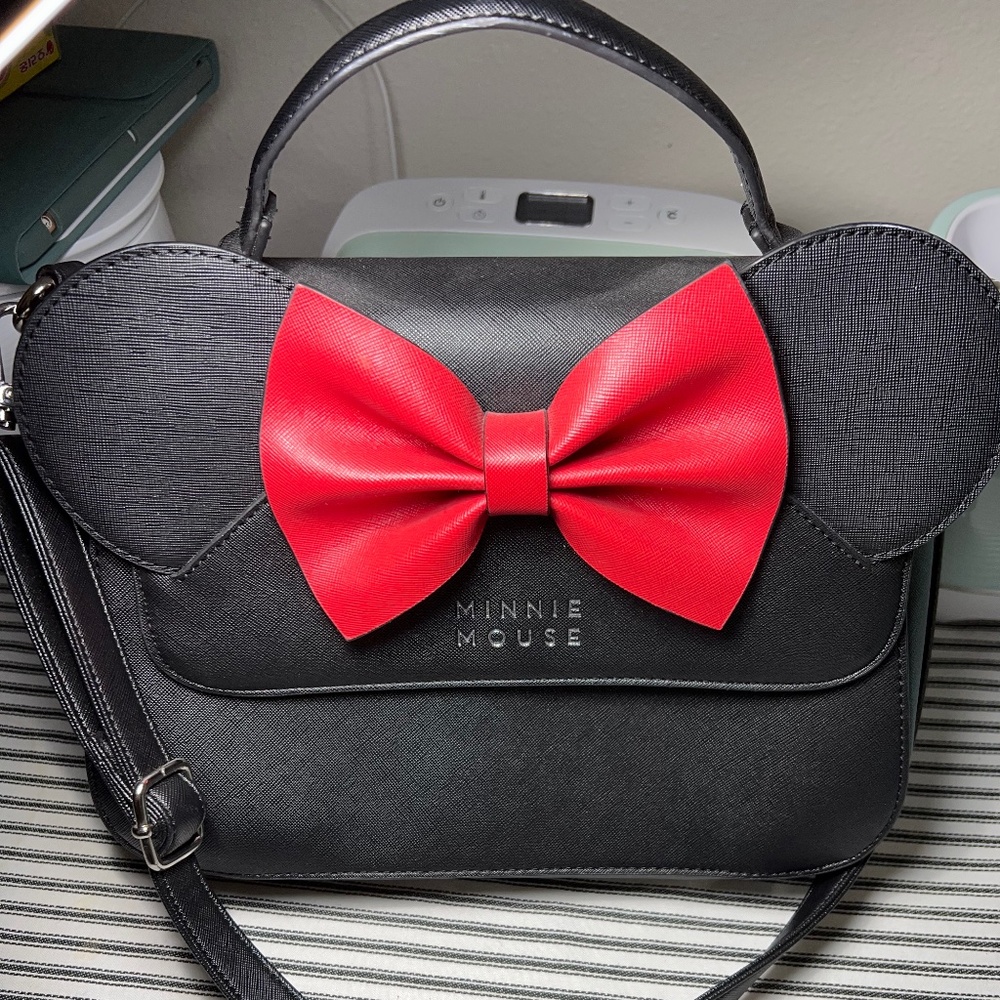 Minnie Mouse handbag